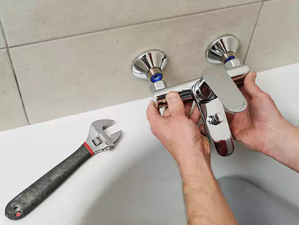 Why Choose Mukilteo Plumbers for Bathtub Faucet Replacement in Mukilteo, WA?